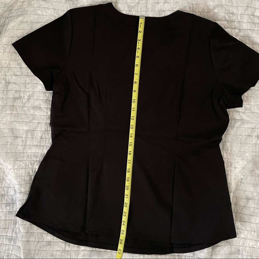 Purple label by healing hands Black scrub top “Jane” XL - Picture 2 of 3